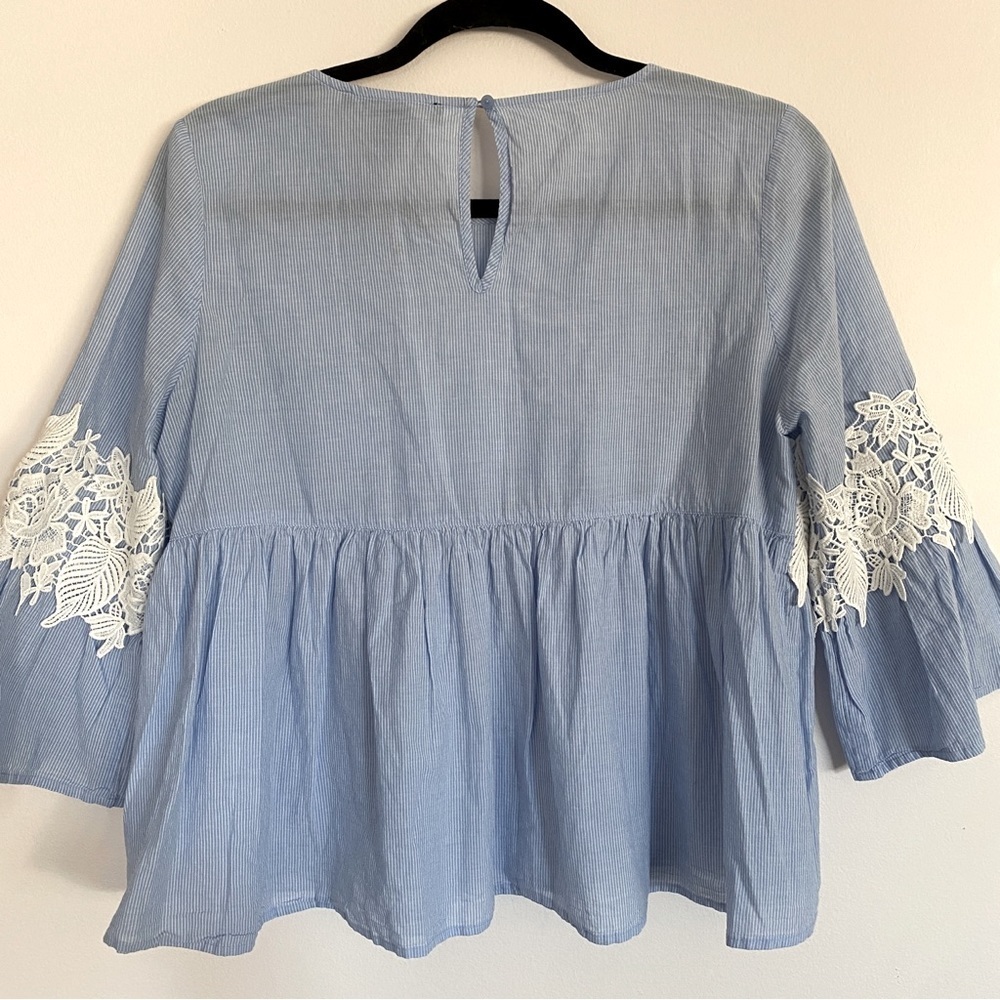Forever 21 Blue Striped Peplum Top With Floral Appliqué - Picture 3 of 6